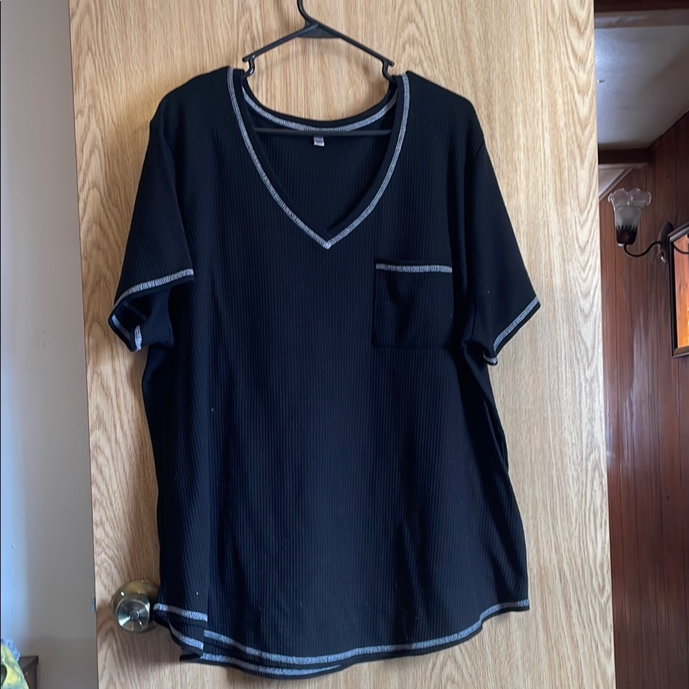 Black V-Neck Women's Top - Picture 3 of 4